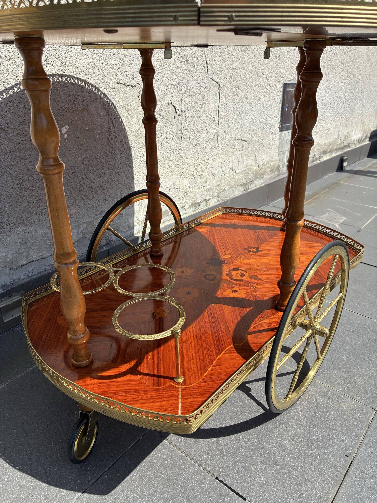 Italian marquetry and brass drinks trolley, mid-20th century