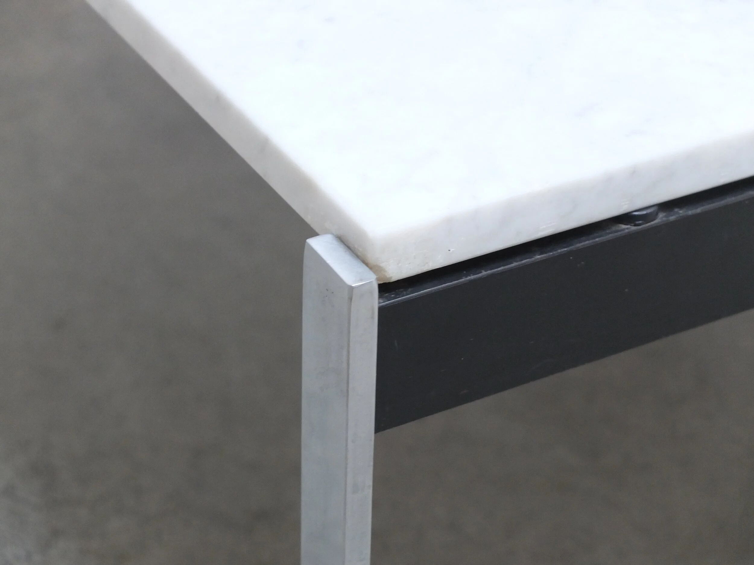 Table basse en marbre '020 Series' par Kho Liang Ie pour Artifort, 1958