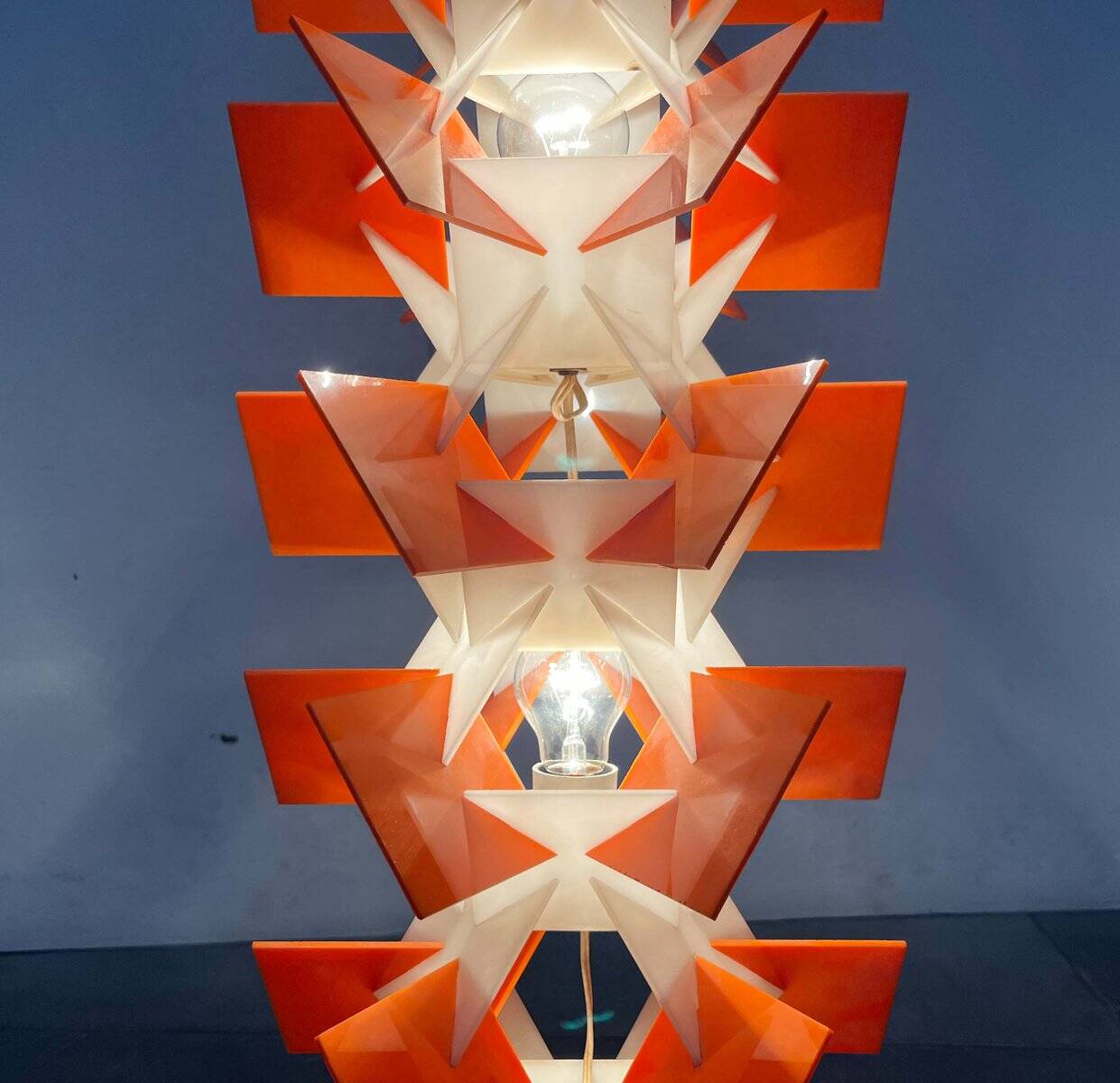 Lampadaire acrylique allemand style espace milieu du siècle, années 1960