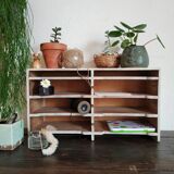 Wooden locker, oldtier shelf