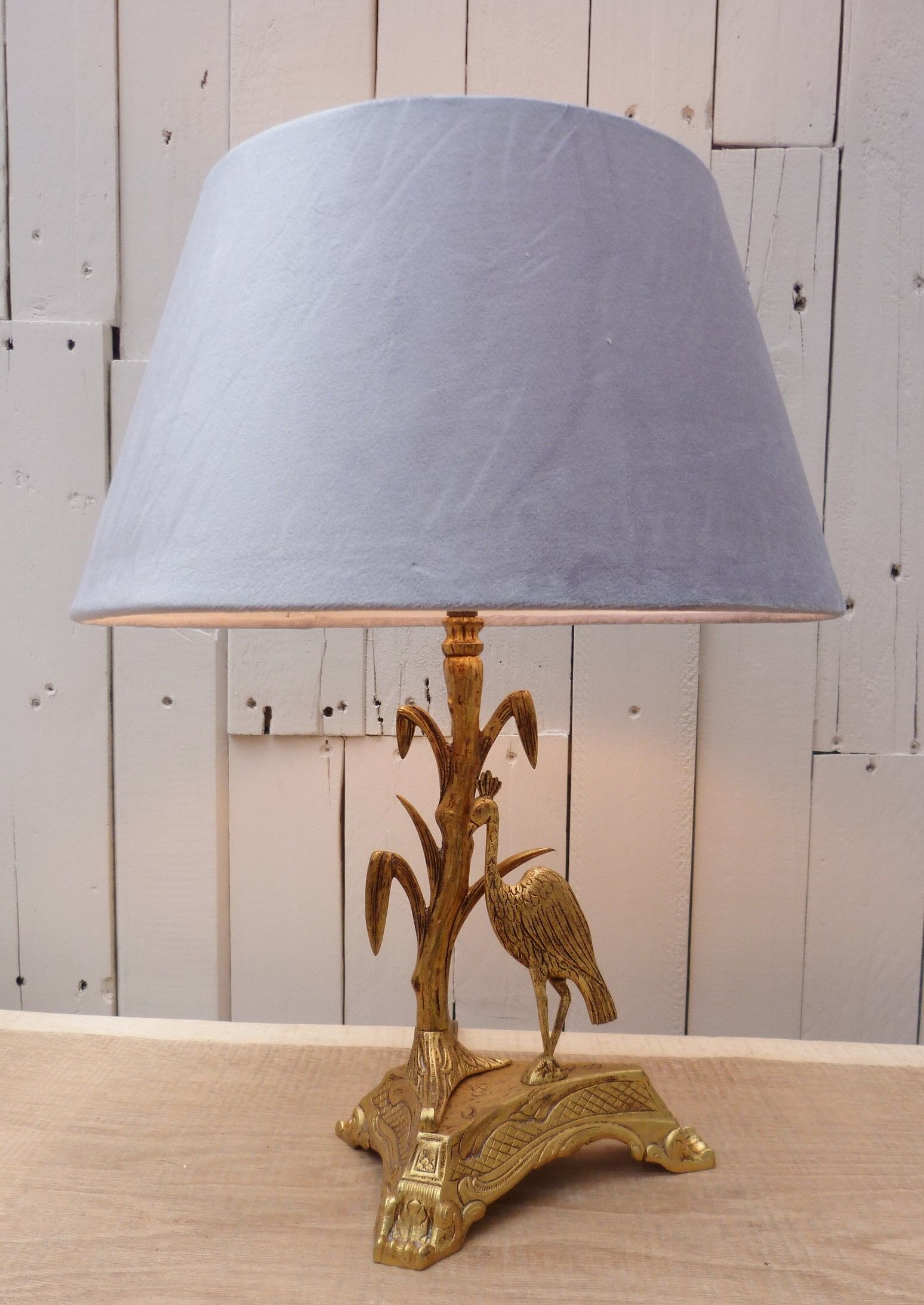 Table lamp
