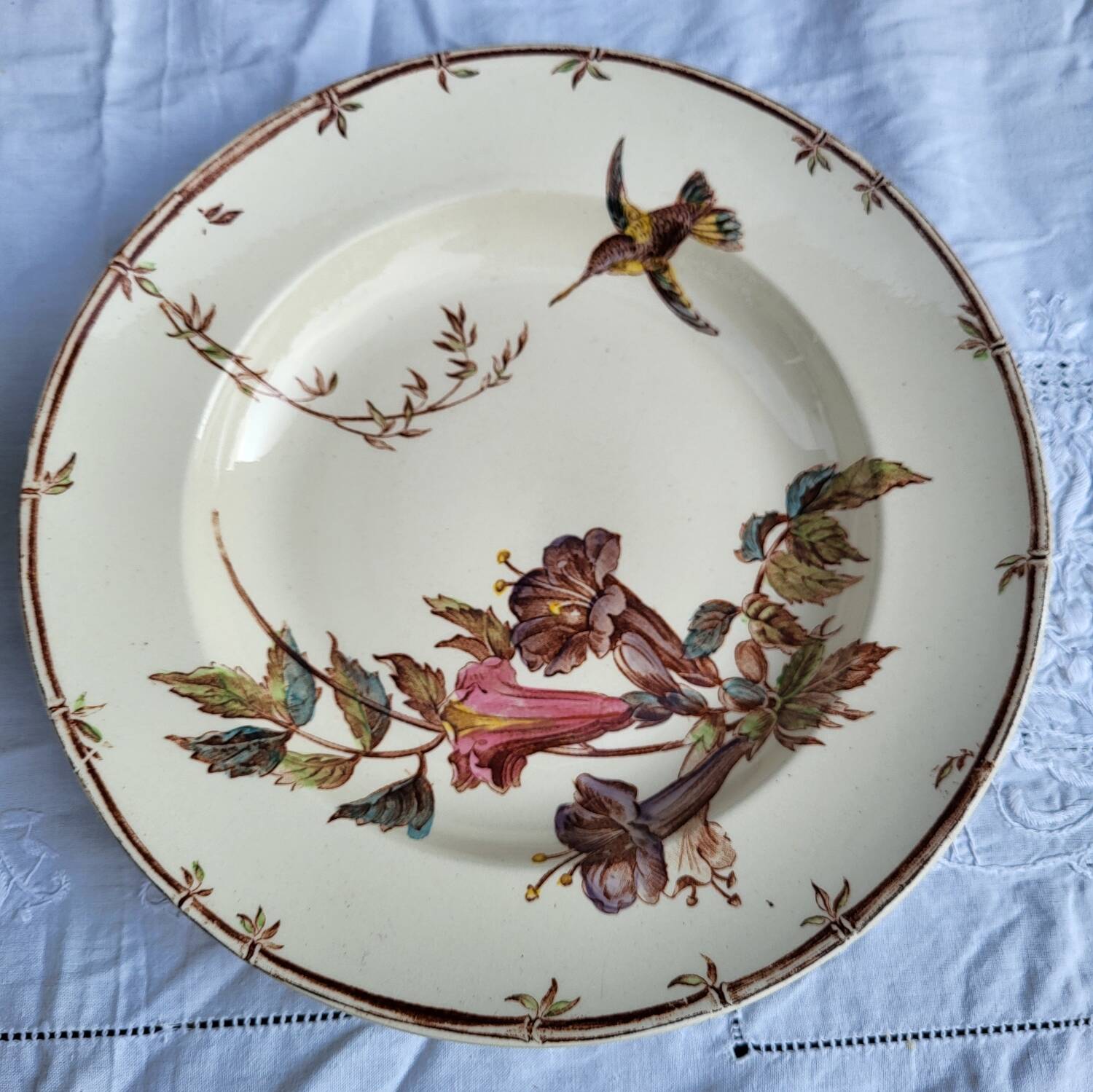 Lot of 4 hummingbird soup plates 1875