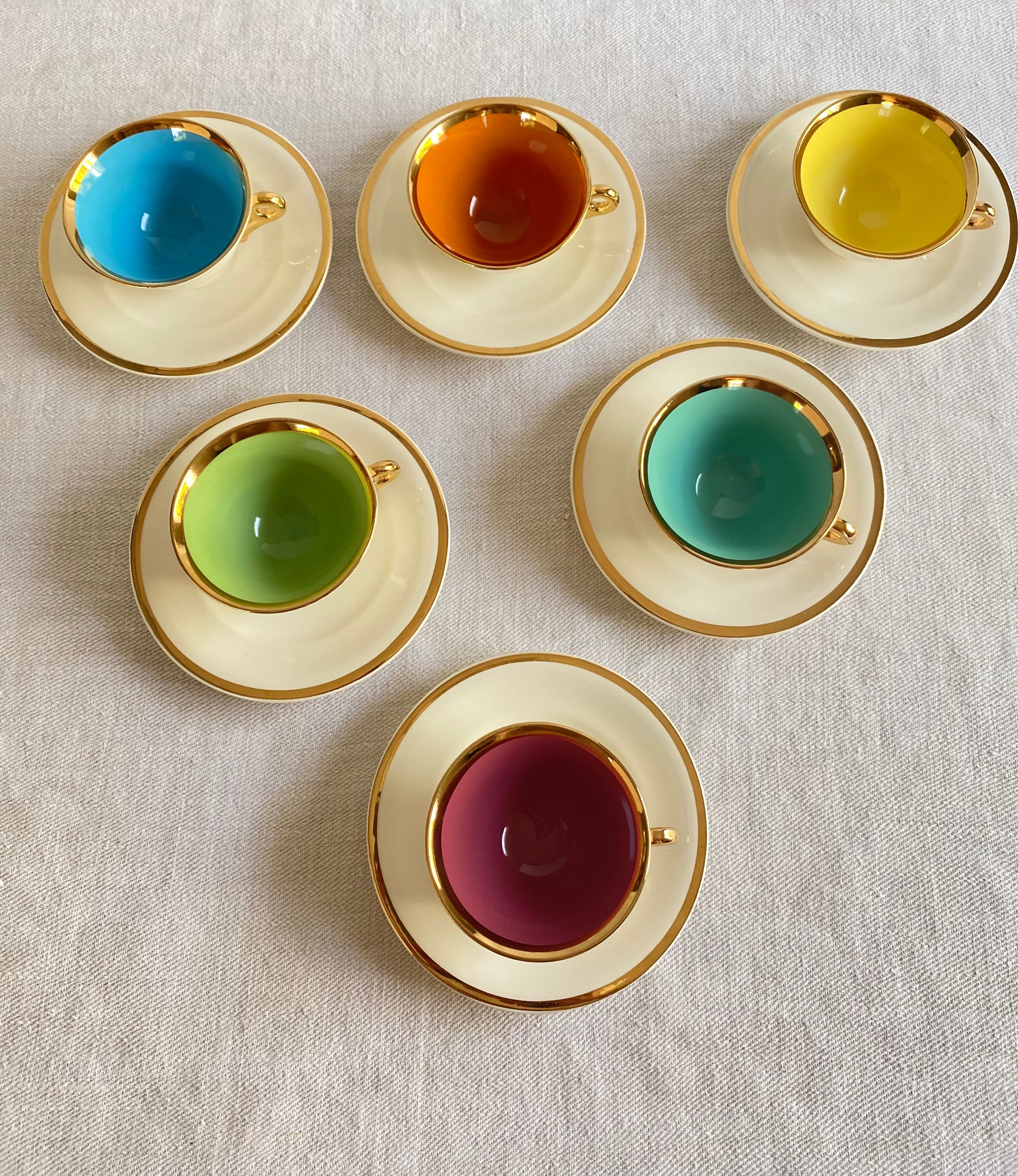 Multicolored Cups Salins