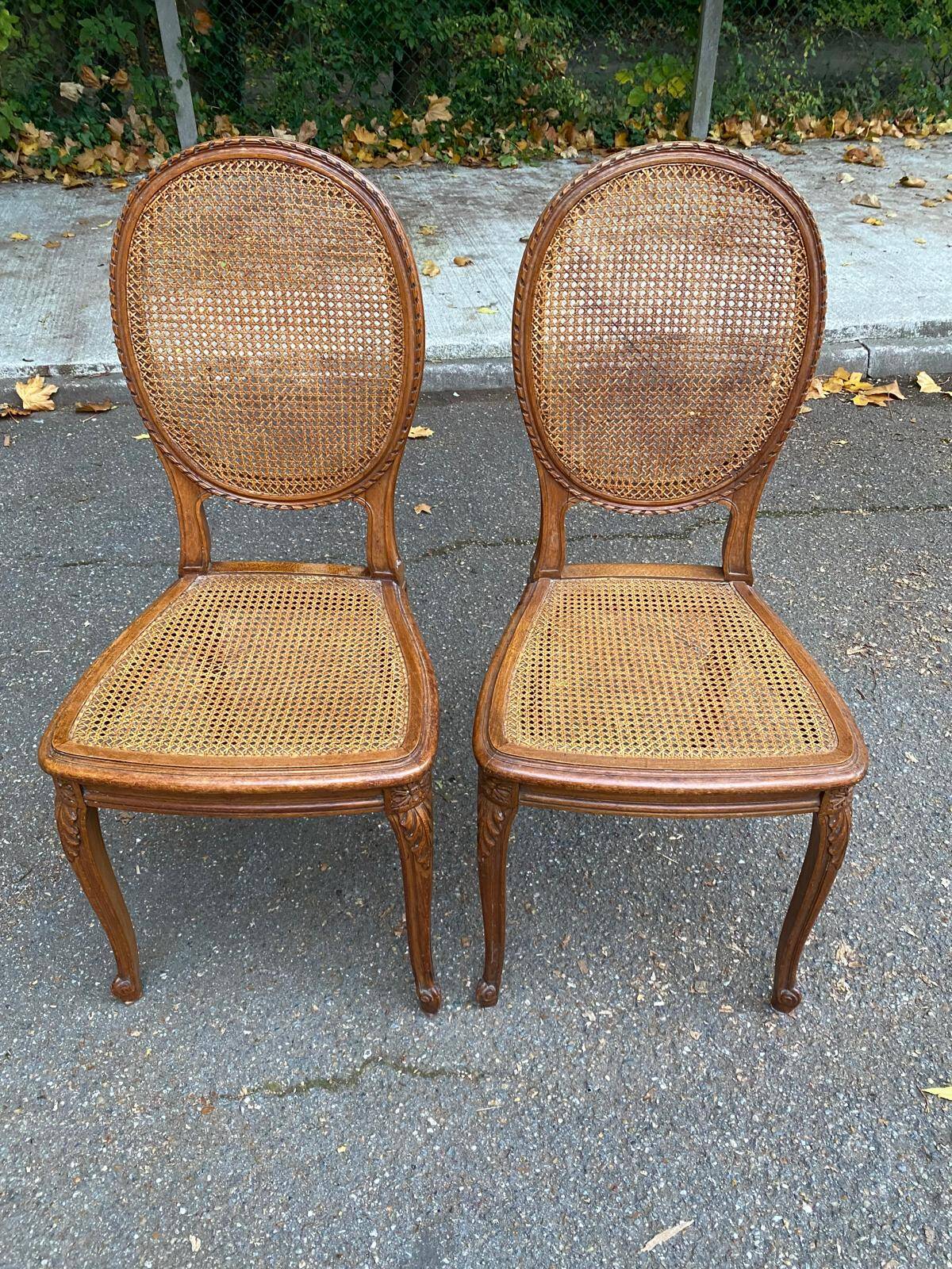 2 Louis XV medallion chairs in solid wood with canes