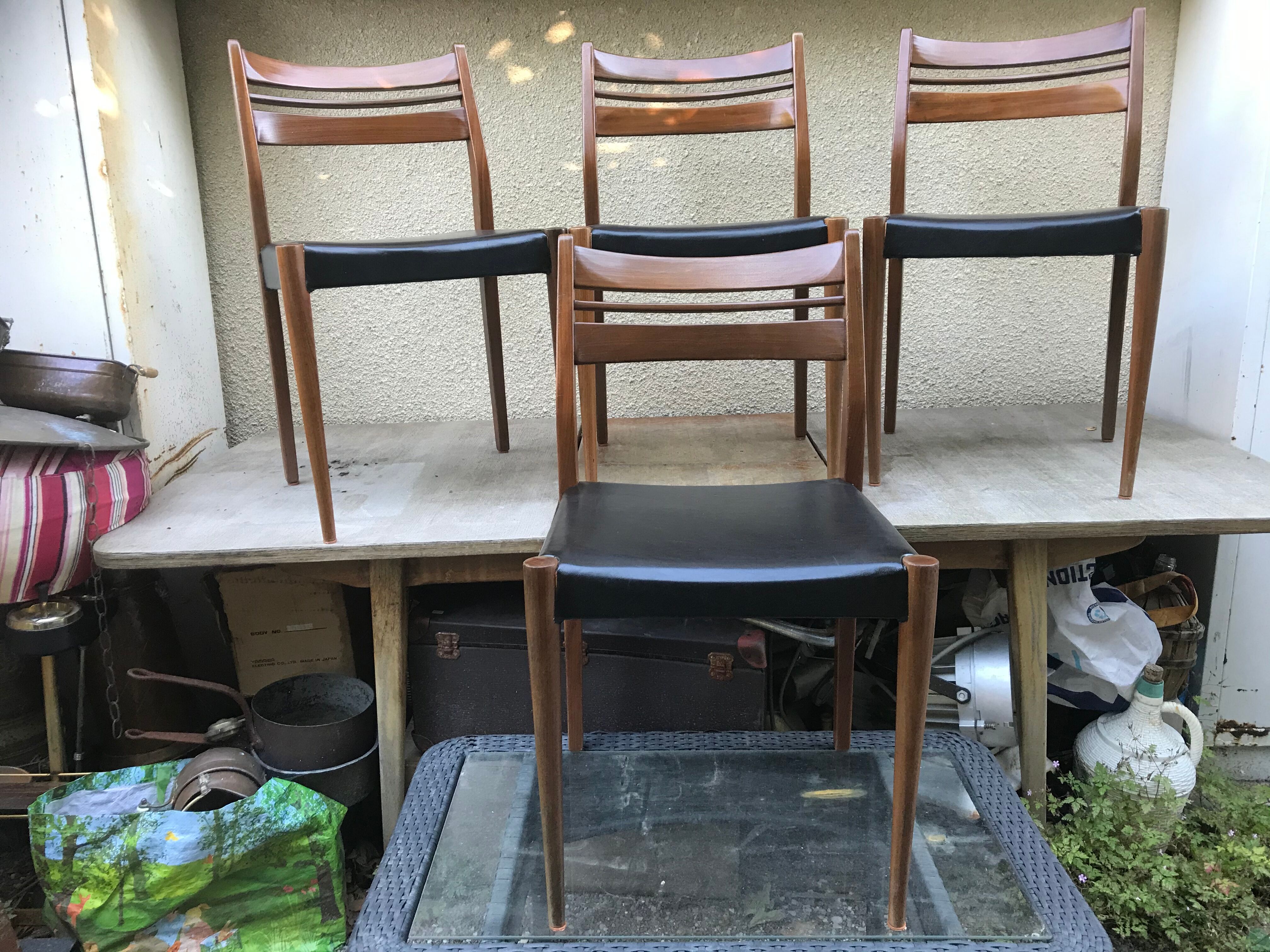 Series of 4 old scandinavian chairs wood teck - skai skaï black vintage