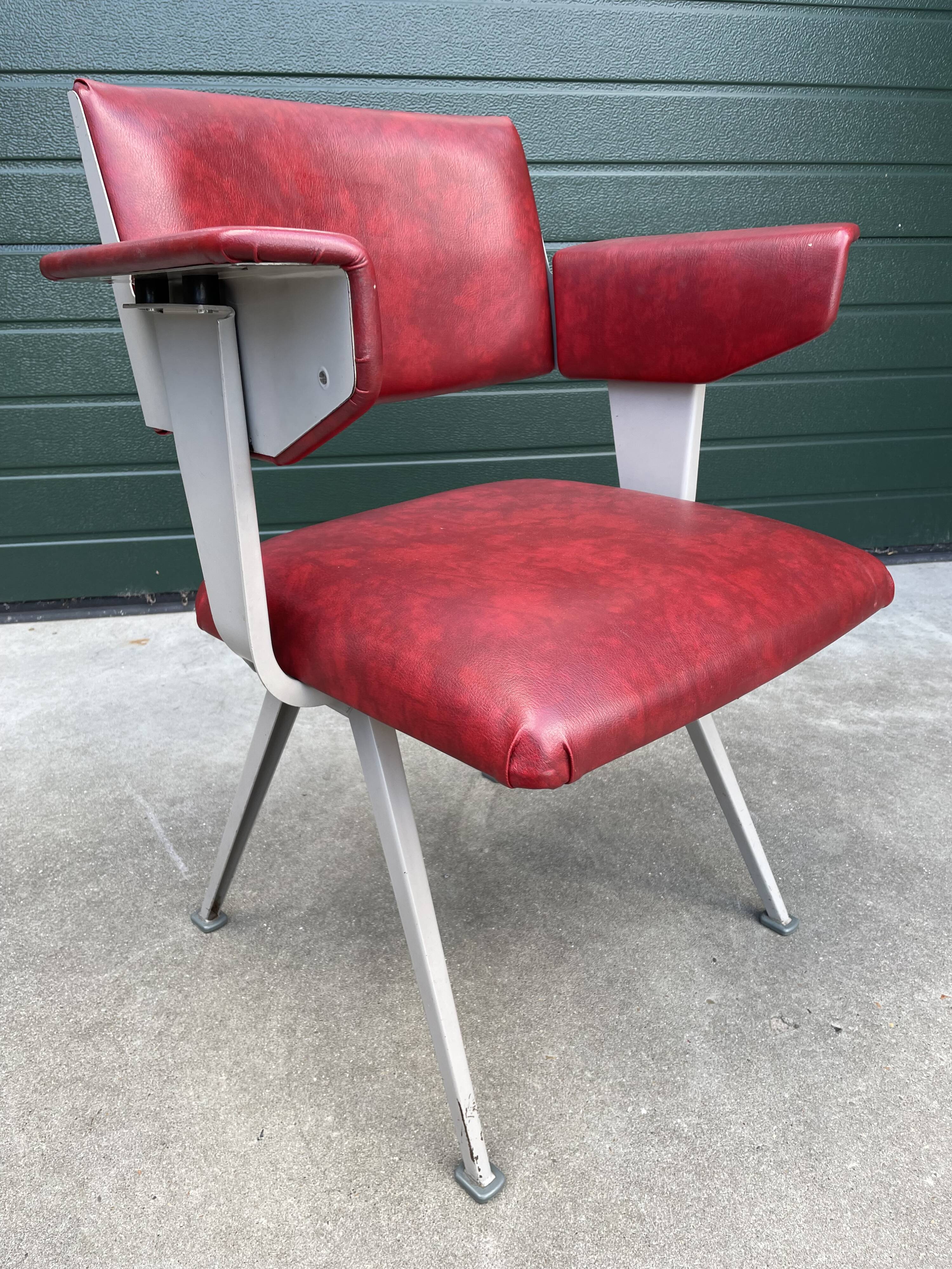 Friso Kramer Resort chairs set of 4 ‘Resort’ by Ahrend de Cirkel 1966