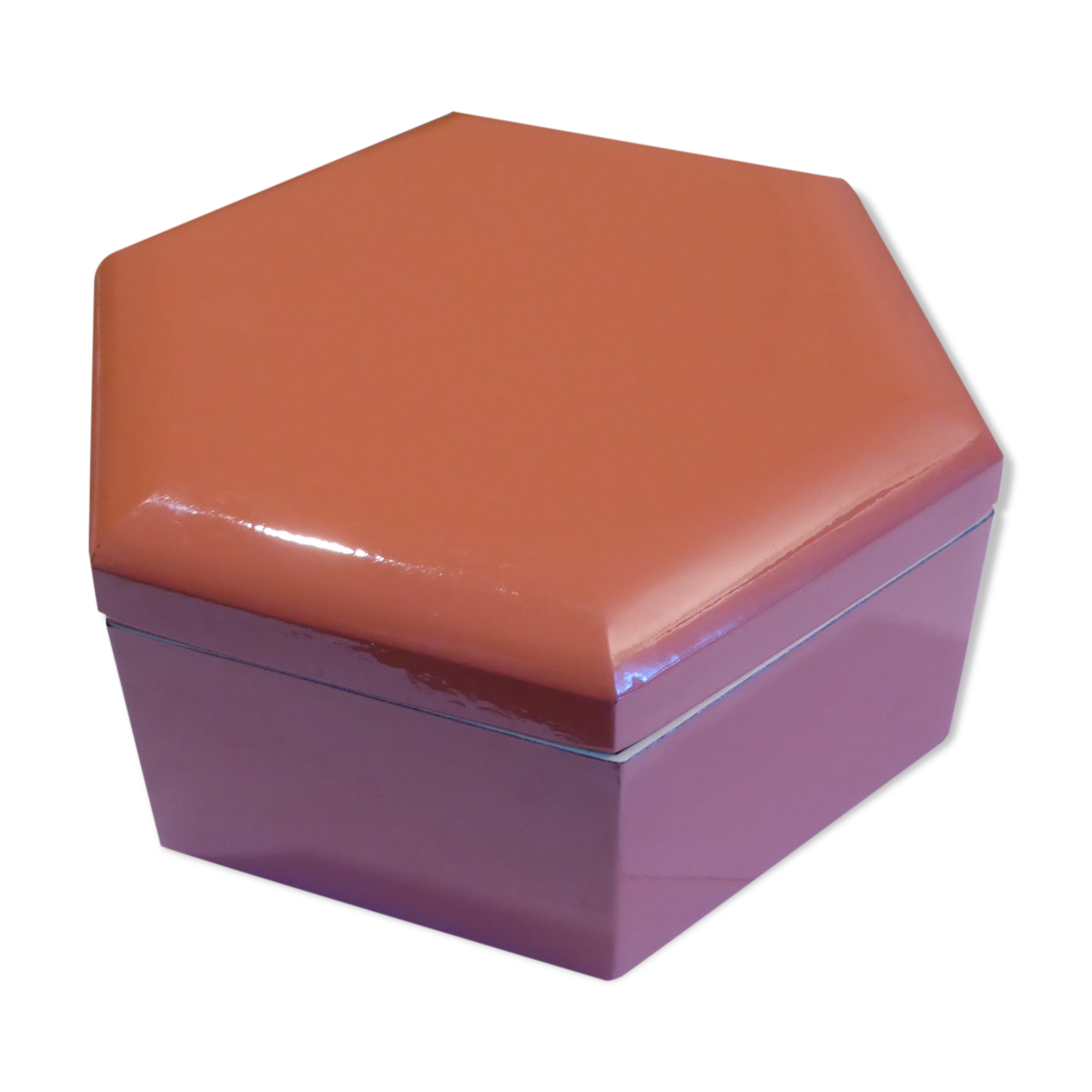 Octagonal box in lacecan