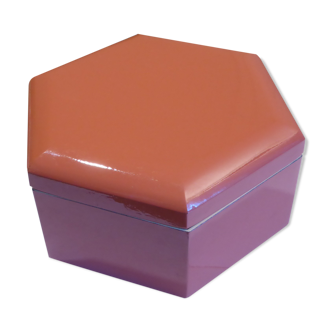 Octagonal box in lacecan