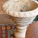 Large garden basin in marble, 19th century