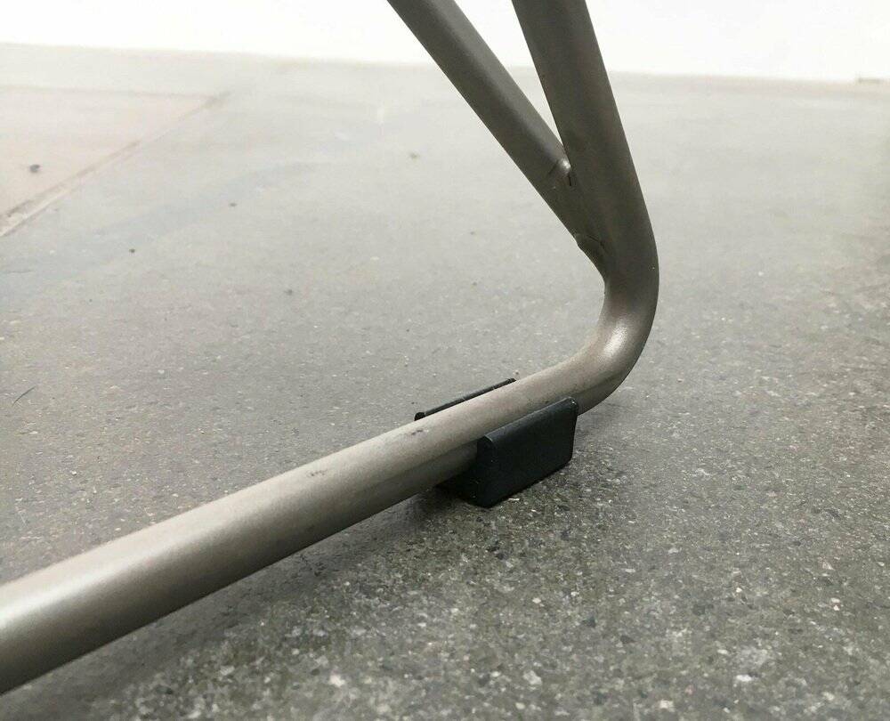 Postmodern German kitchen bar stool Kreuzschwinger by Till Behrens for Schlubach, 1980s.