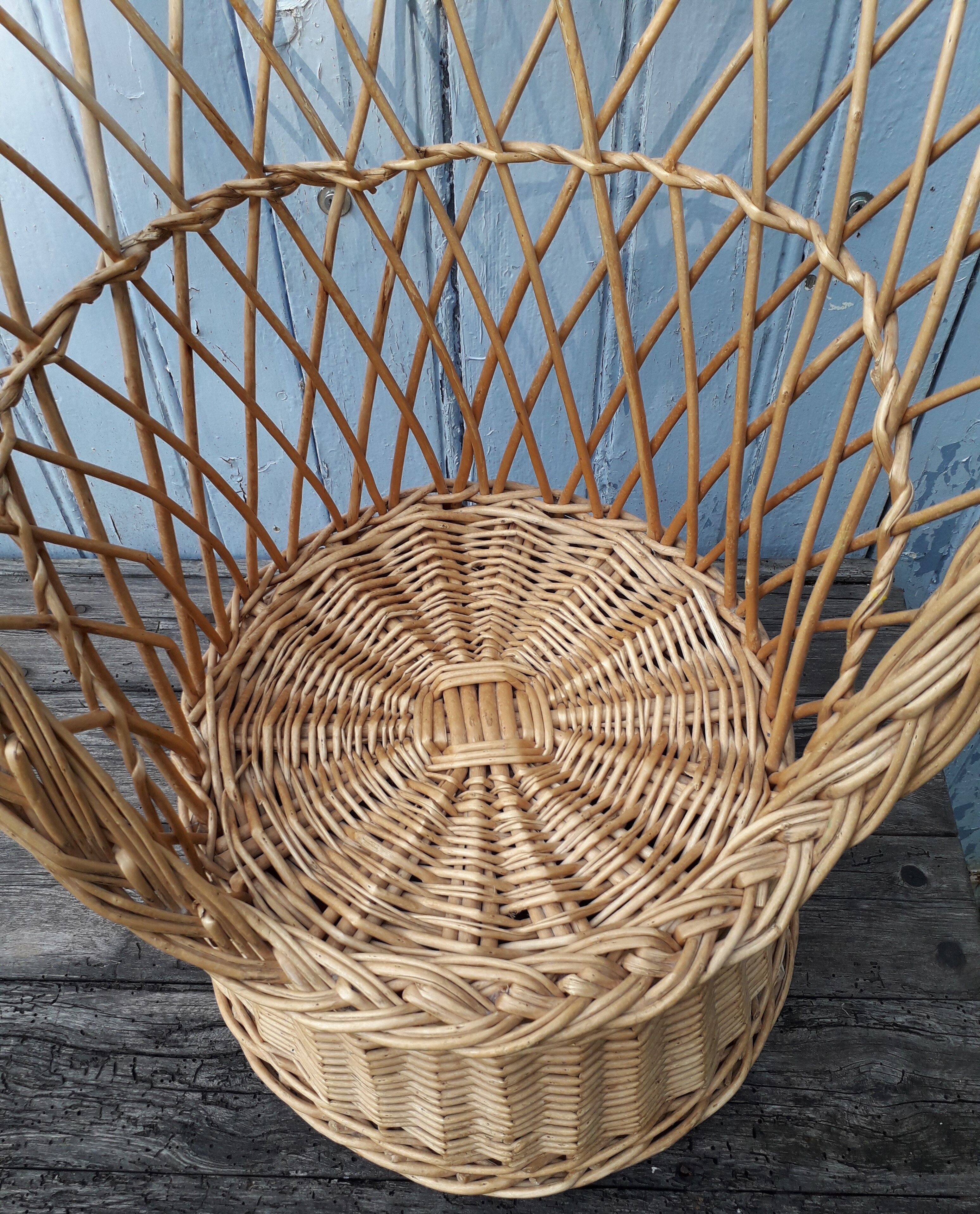 Wicker children's chair
