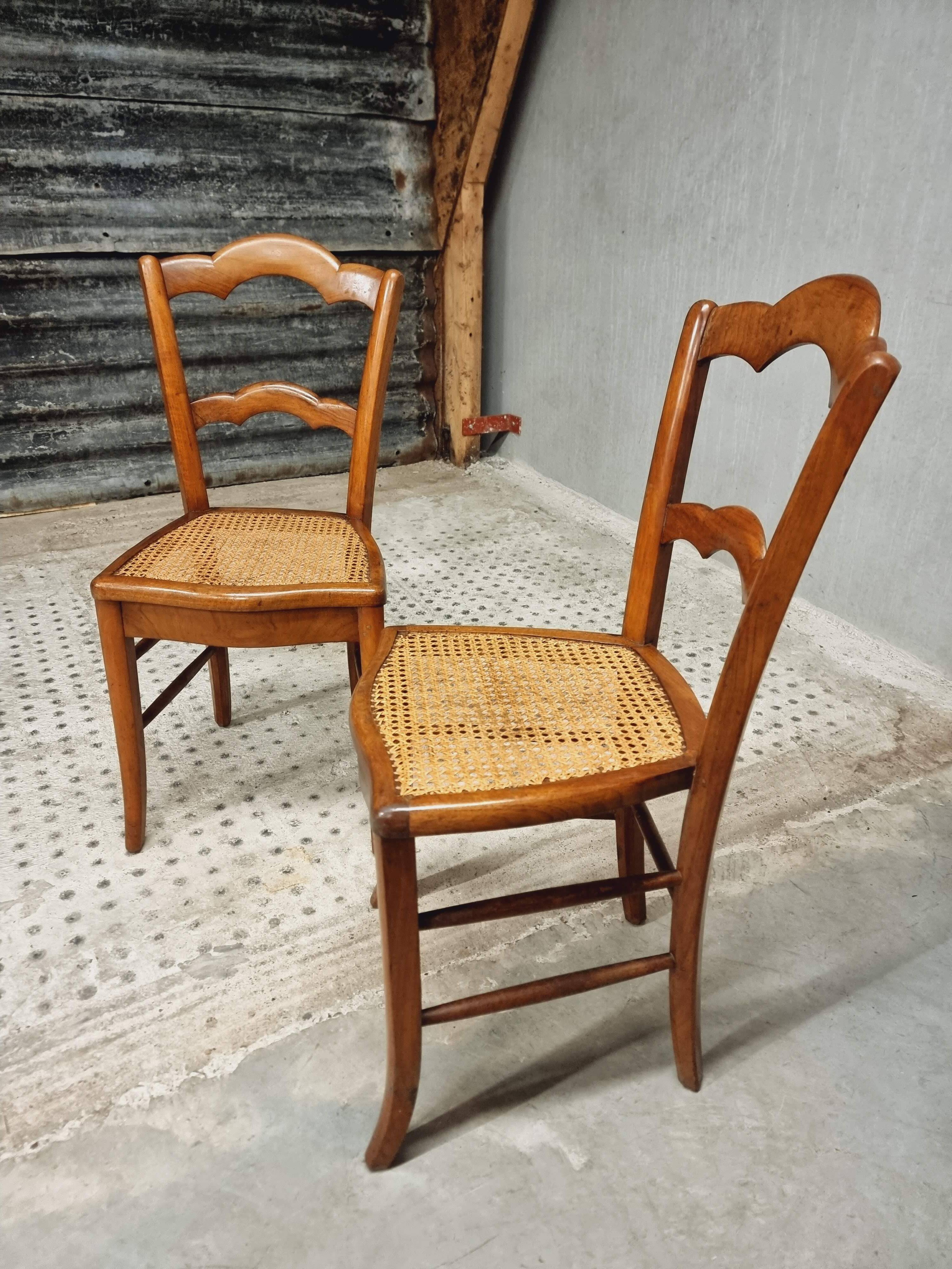 Antique set of chairs walnut with webbing