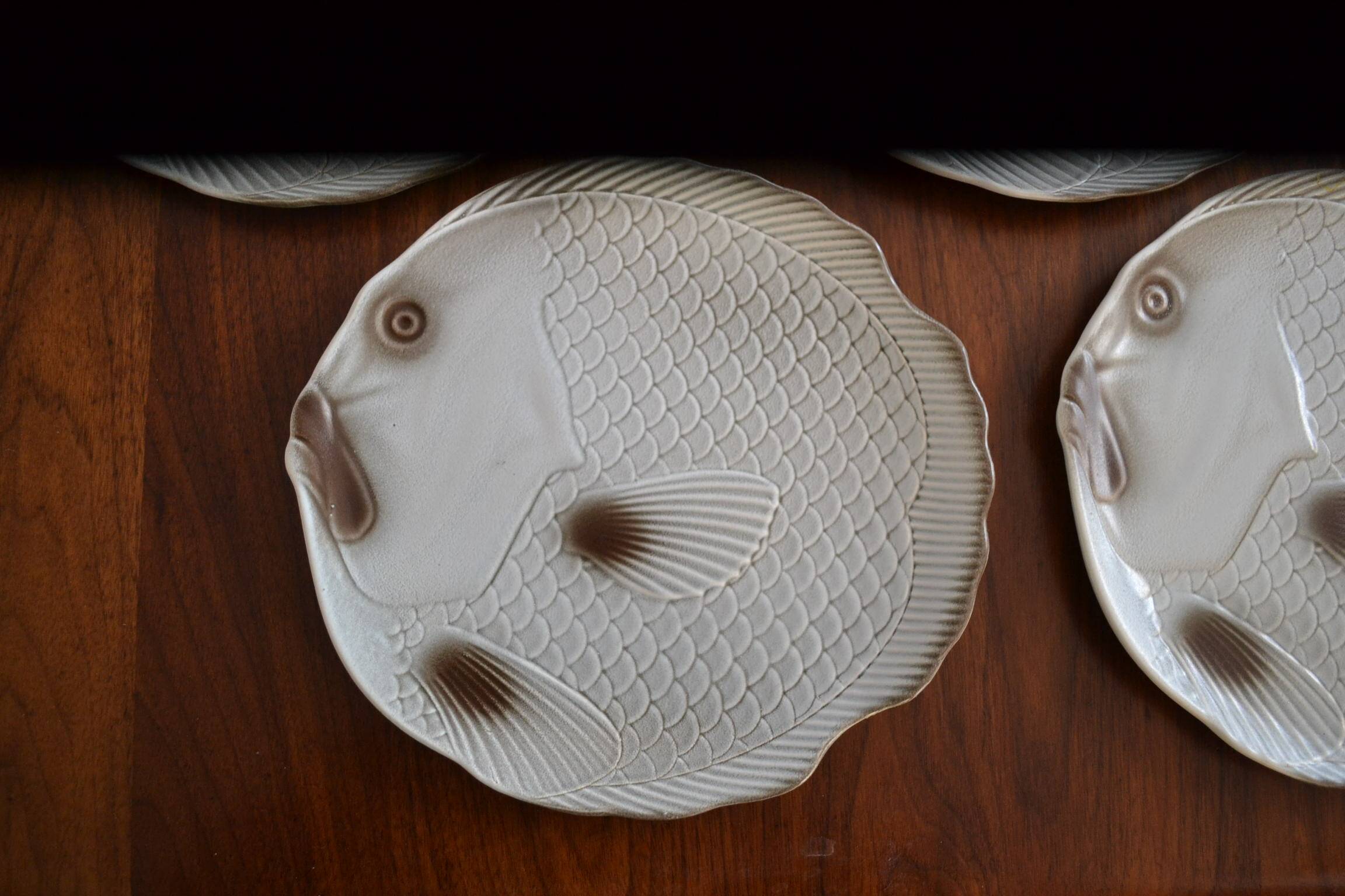 Set of 5 fish plates in earthenware from Salins.