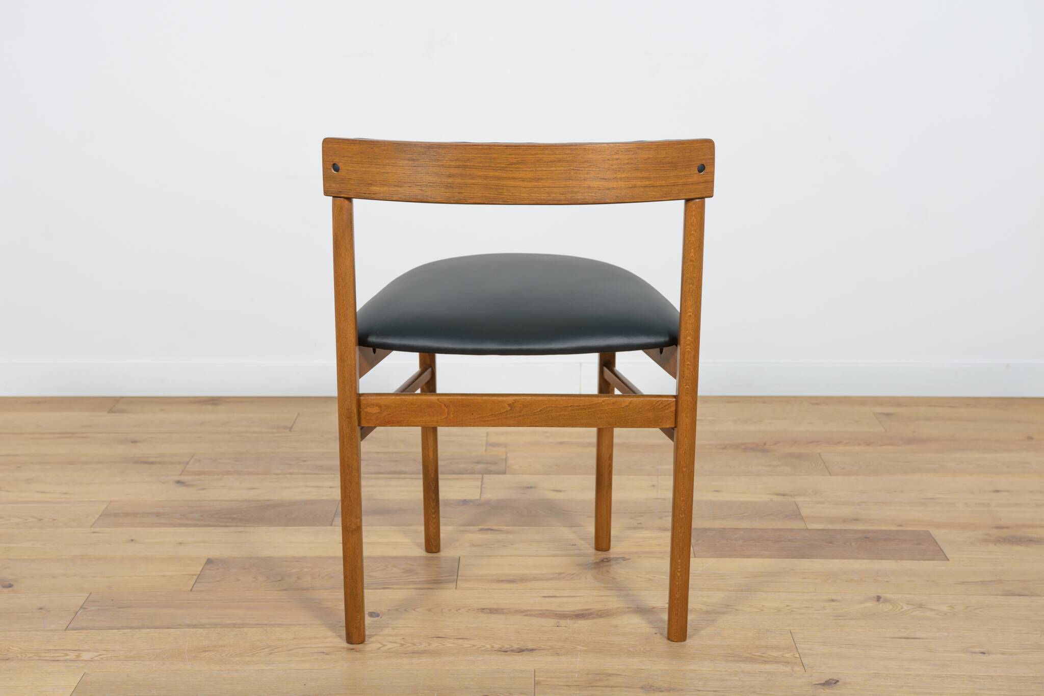 Mid century round extendable dining table and chairs from mcintosh, 1960s, set of 5