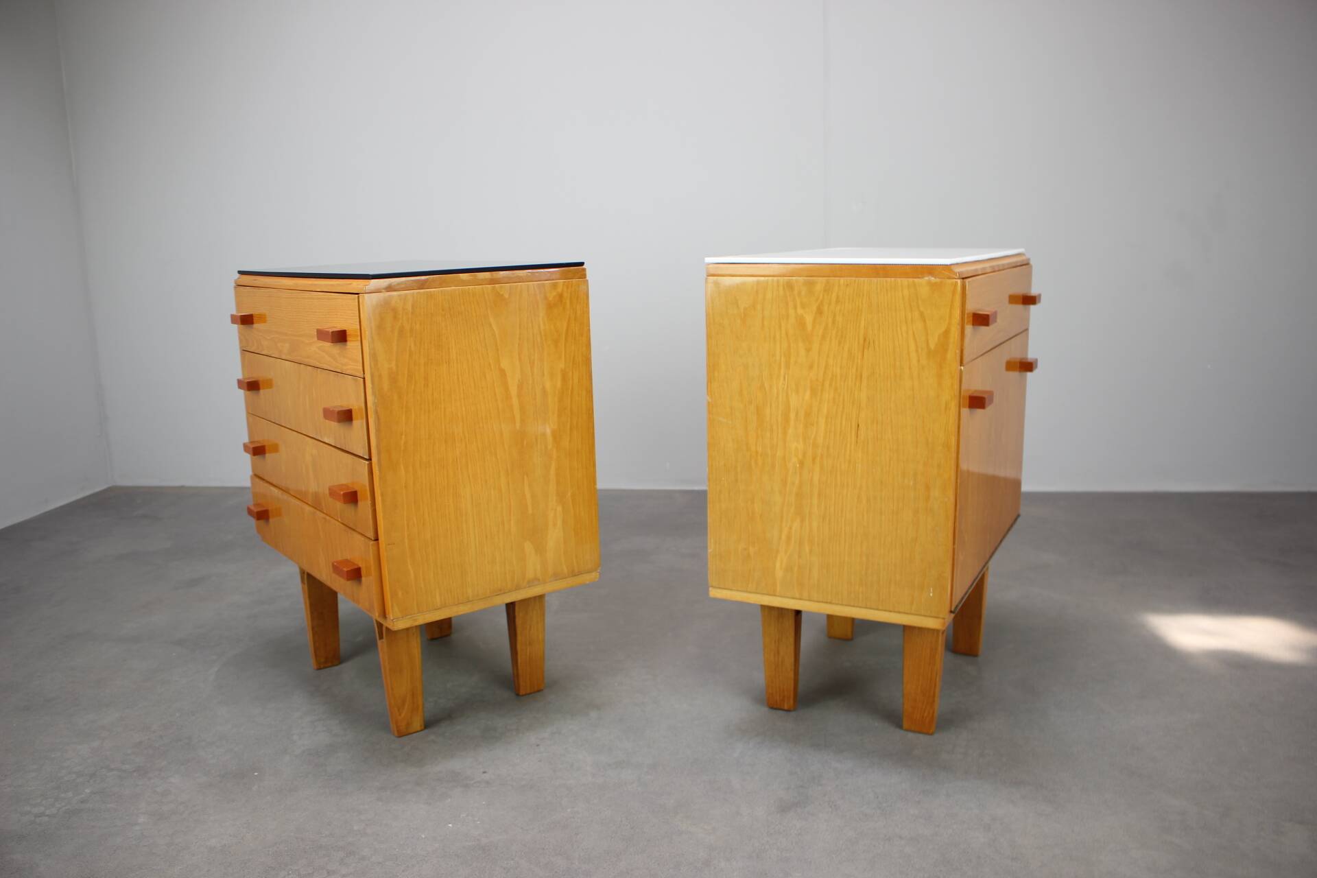 1960s František Mezulaník Mid-Century Maple Nightstands with Black and White Glass