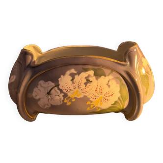Northern hamage planter in purple color, gold edging and decorated with stenciled white lily flowers.