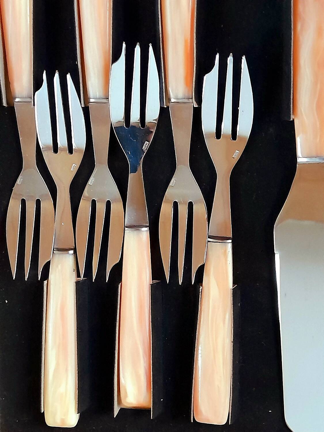 Stainless steel and Bakelite dessert cutlery