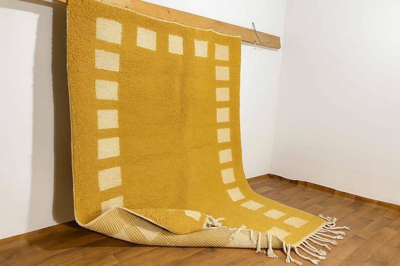 Handmade Moroccan natural wool rug size 1/2 m