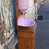 Toilet furniture 1900