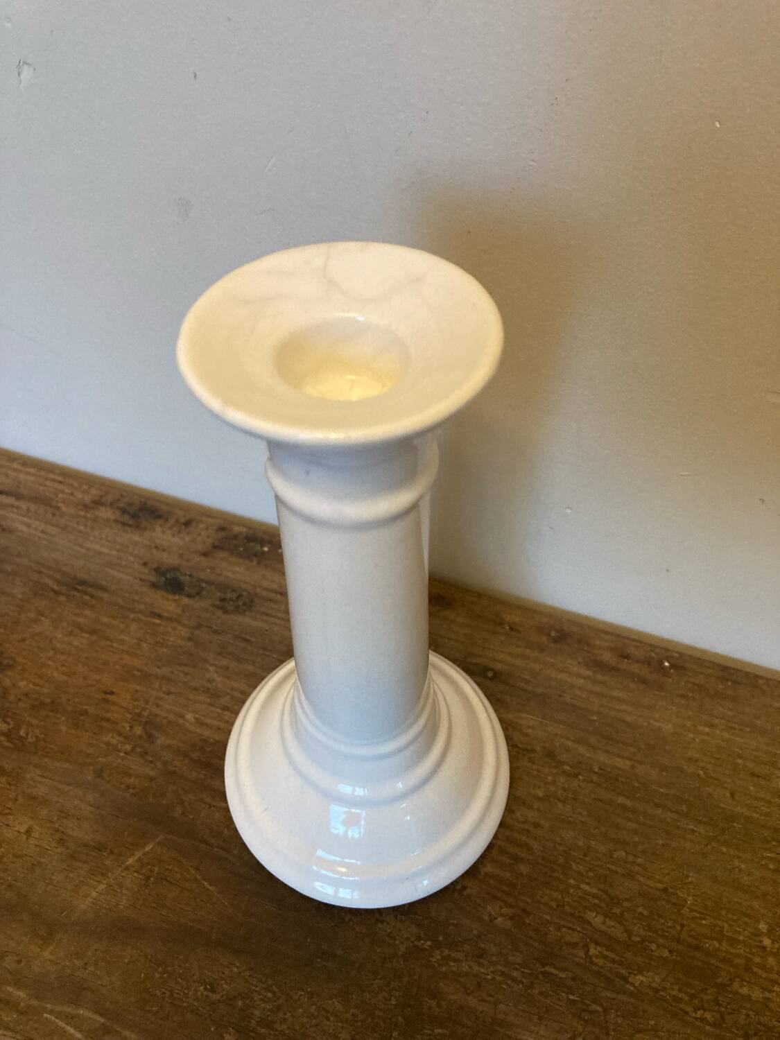 Ceramic candle holder