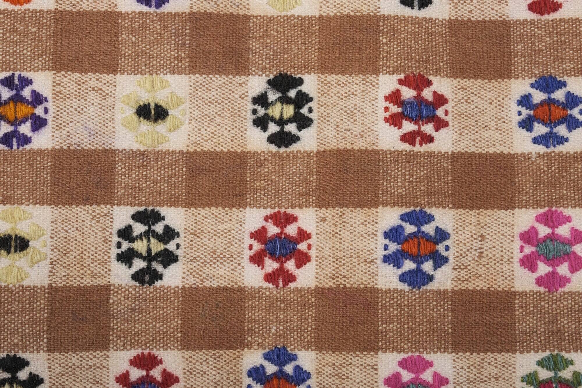 Vintage Turkish kilim, handwoven, 202x246 cm.