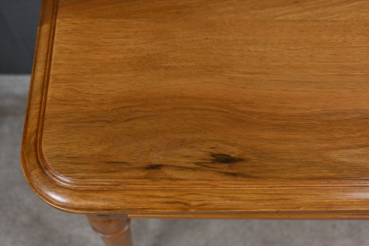 Table bureau en noyer, maison Henry Geneste – 1ère partie XXe
