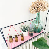 Scoubidou wall shelf