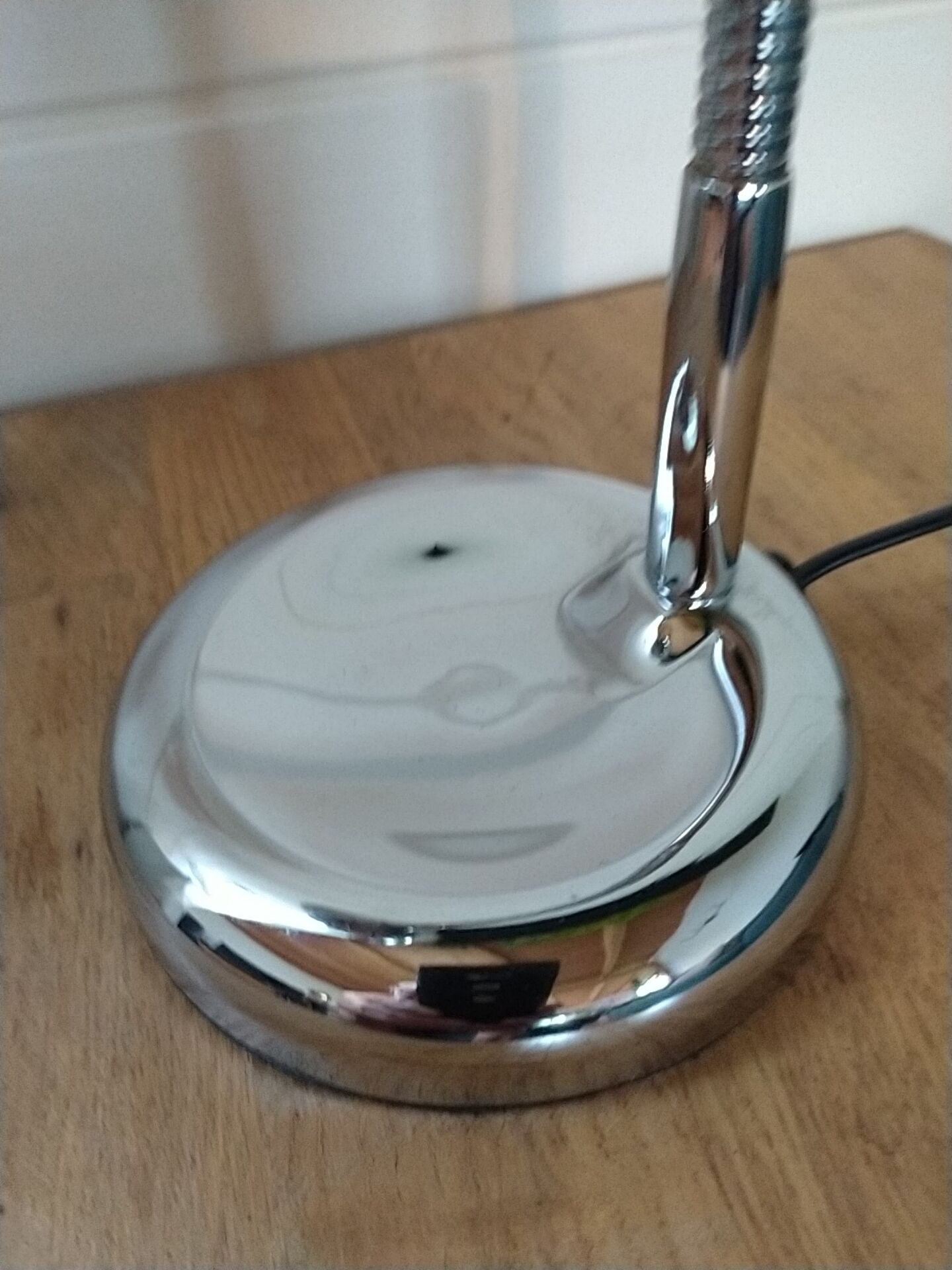 Eye ball space age lamp. Chrome.