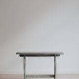 Small gray oak bench