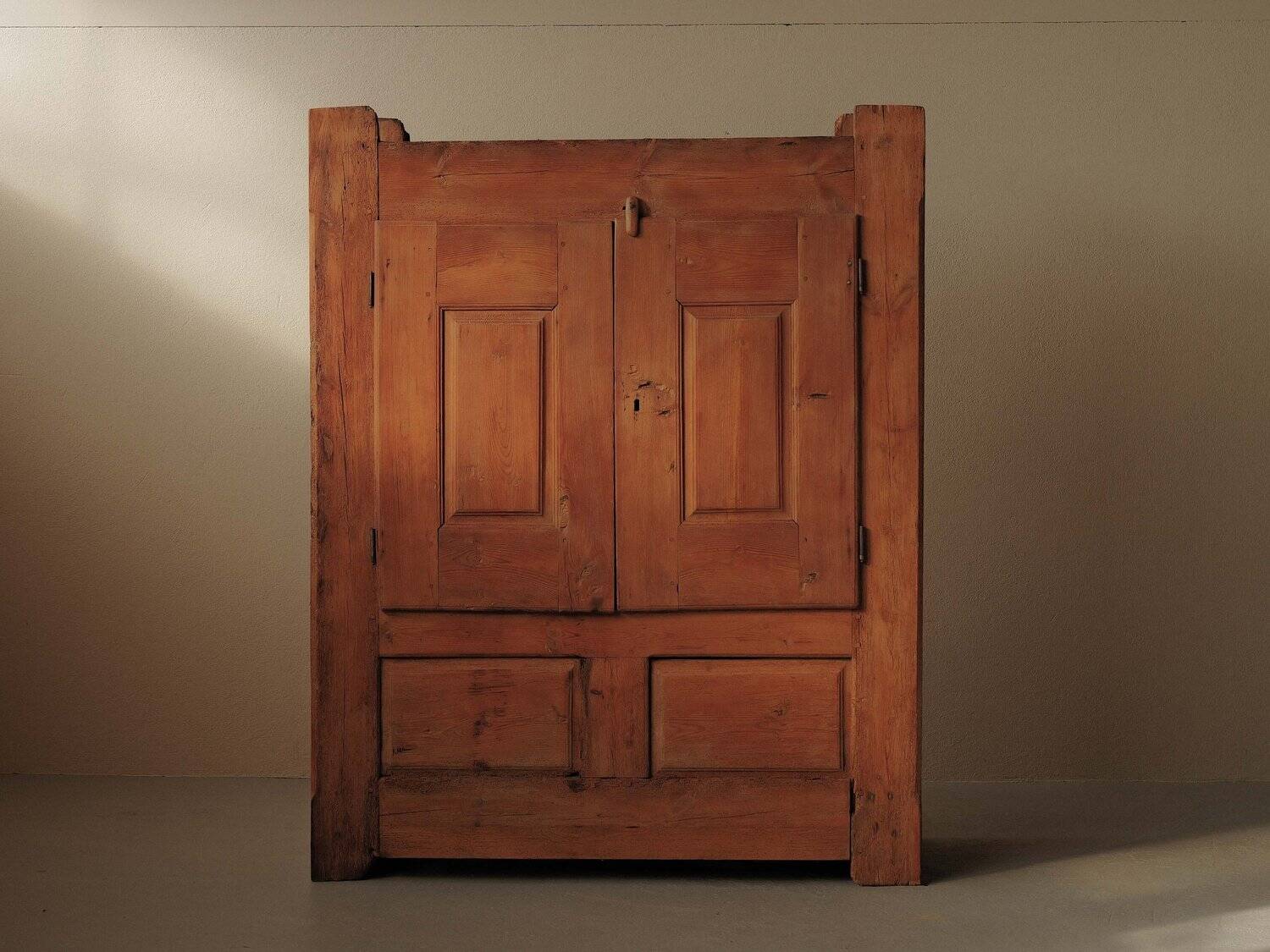Art-Popular furniture in pine and larch, Lozère, 19th century