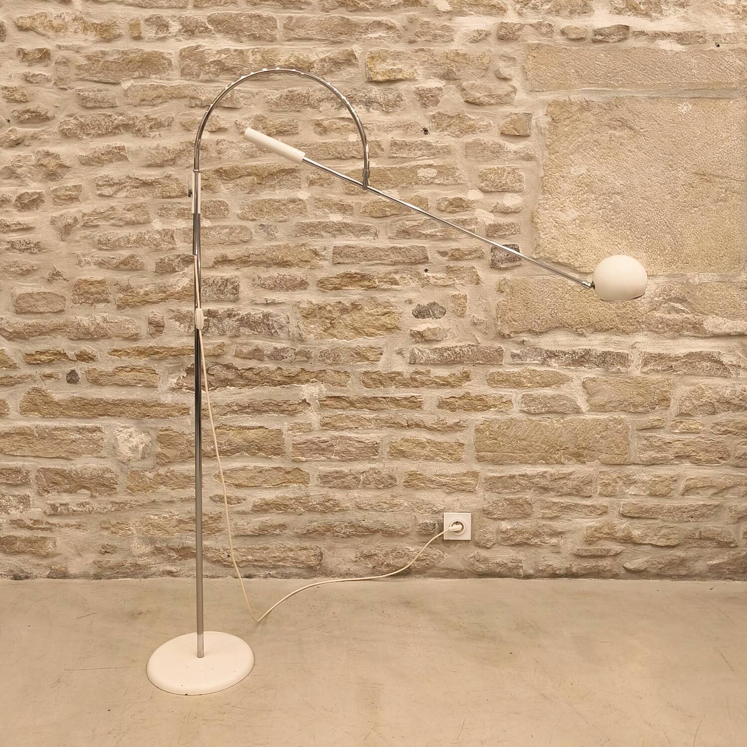 Orbiter floor lamp, Design by Robert Sonneman, Luci Italia, 1960