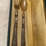 Spoon box and serving fork