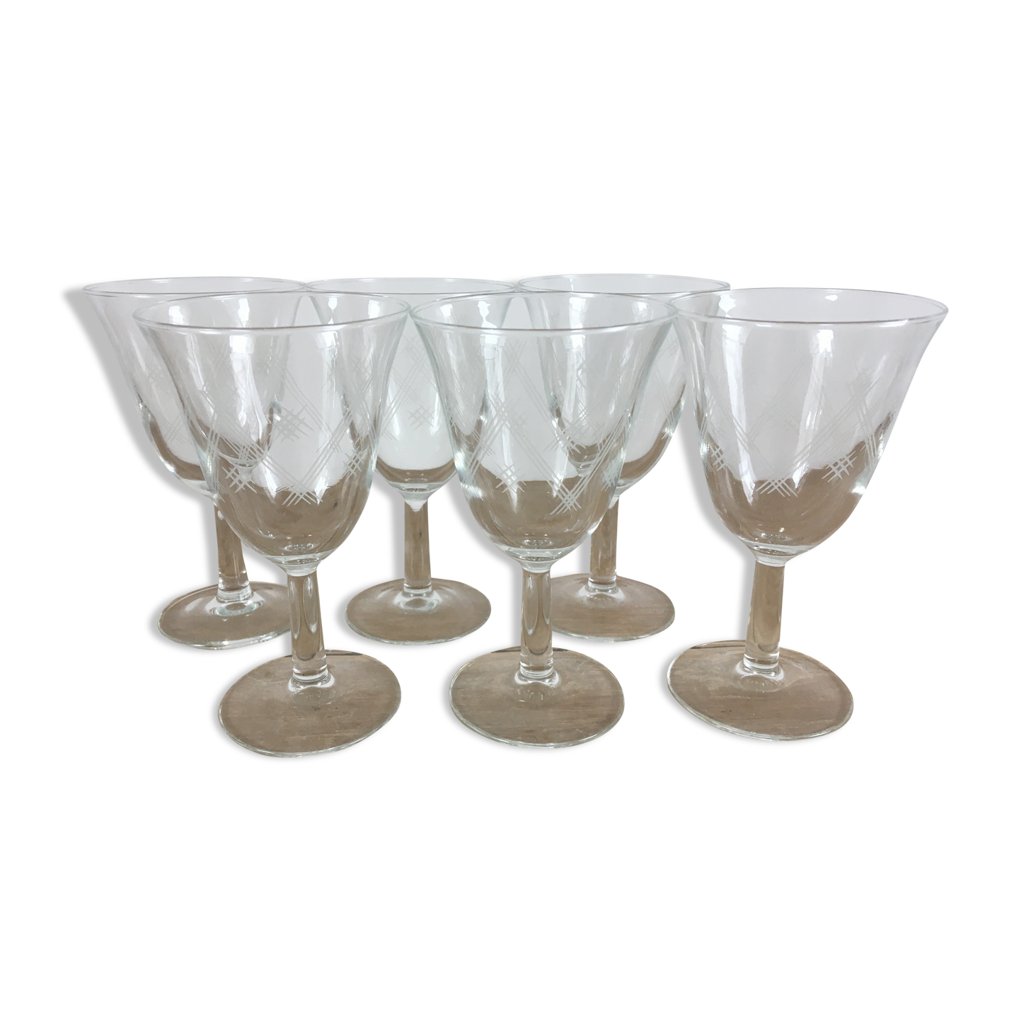 6 verres à pied en verre gravé croisillons