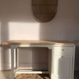 Children's desk