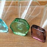 Set of 5 designer wine glasses, colored feet