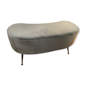 Bench in Velvet bean