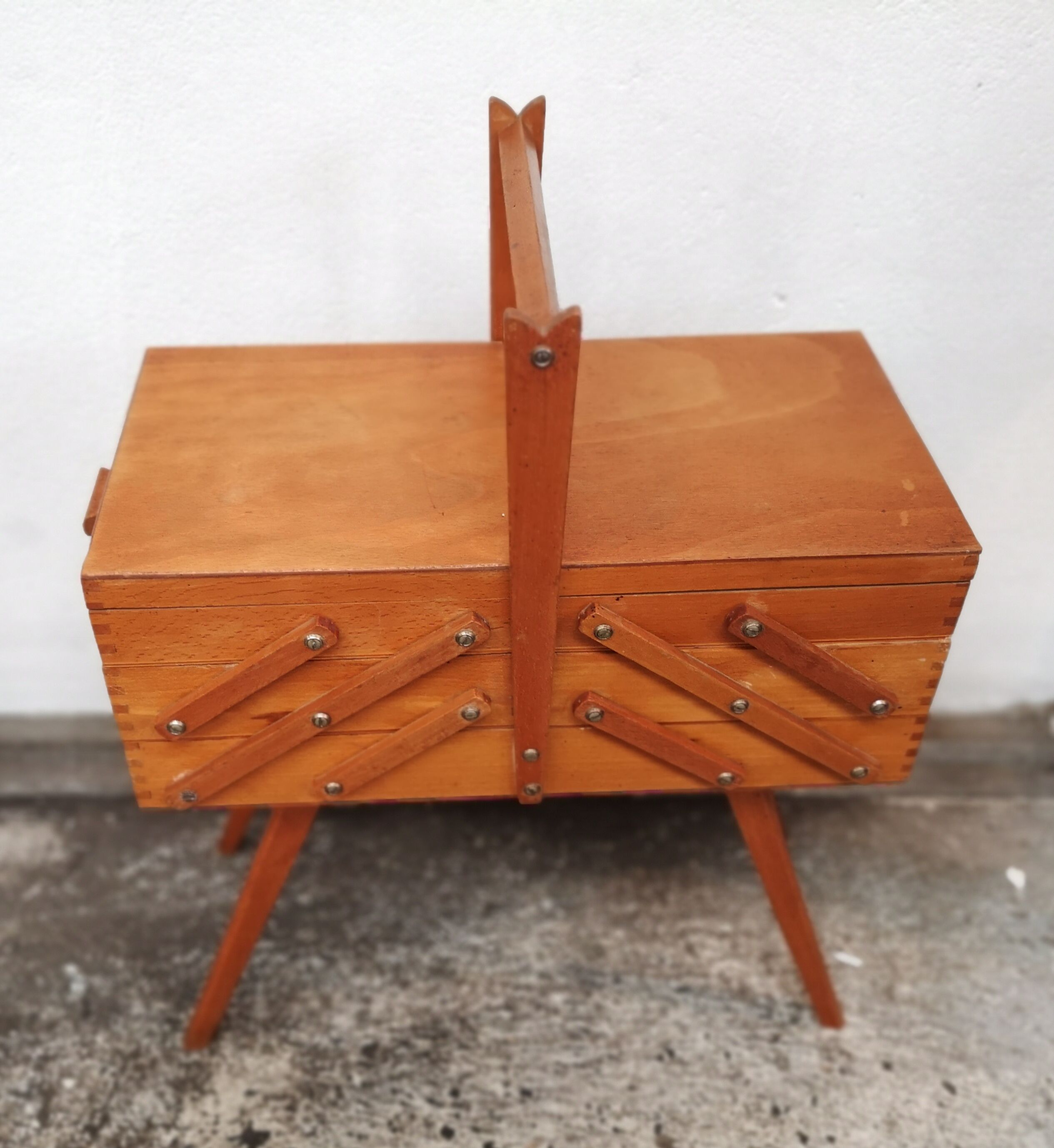 Former worker years 50 feet compass