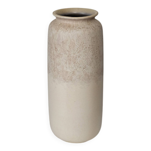 Vase en céramique texturé