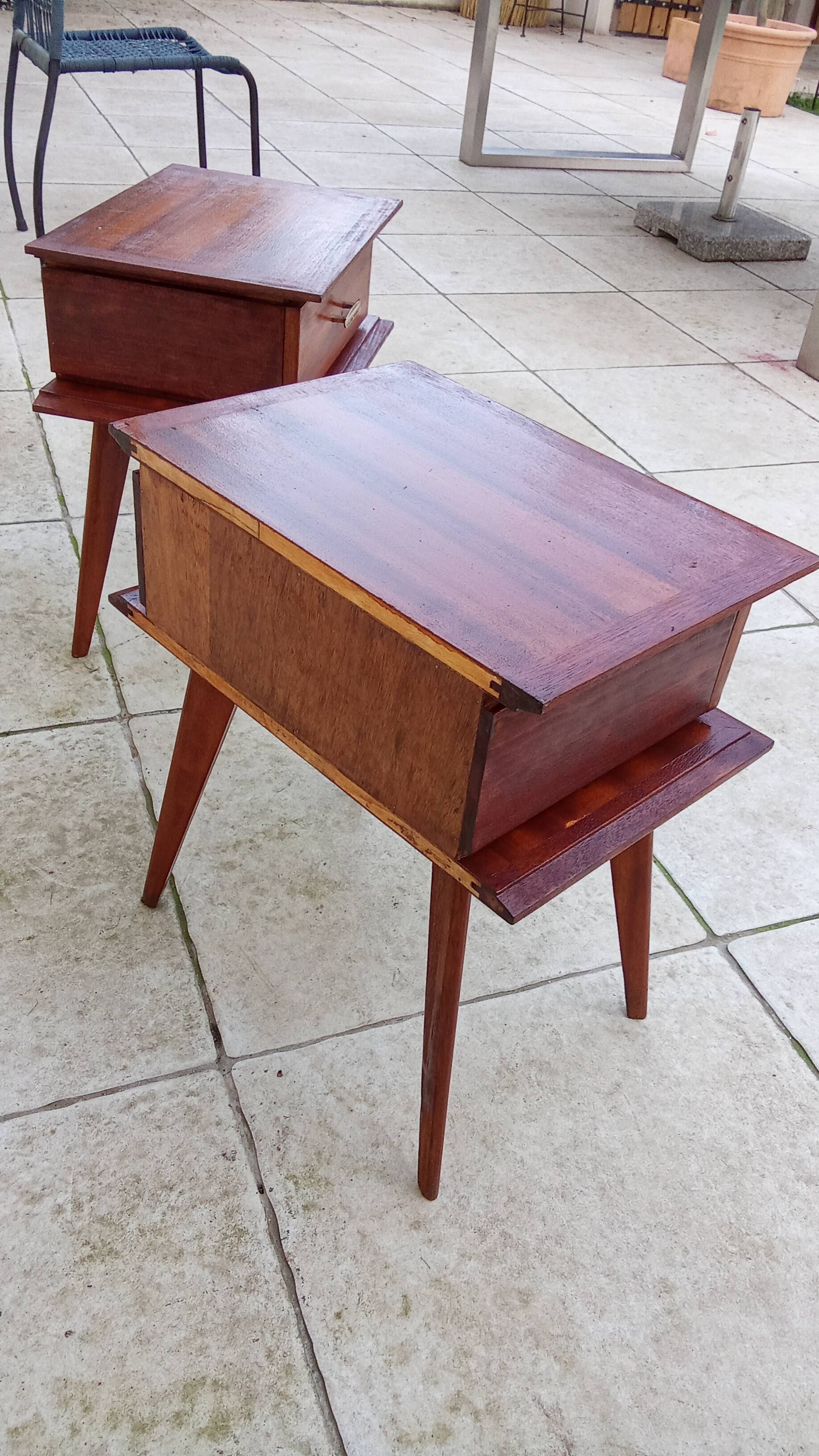 Paire de chevet vintage scandinave pieds compas