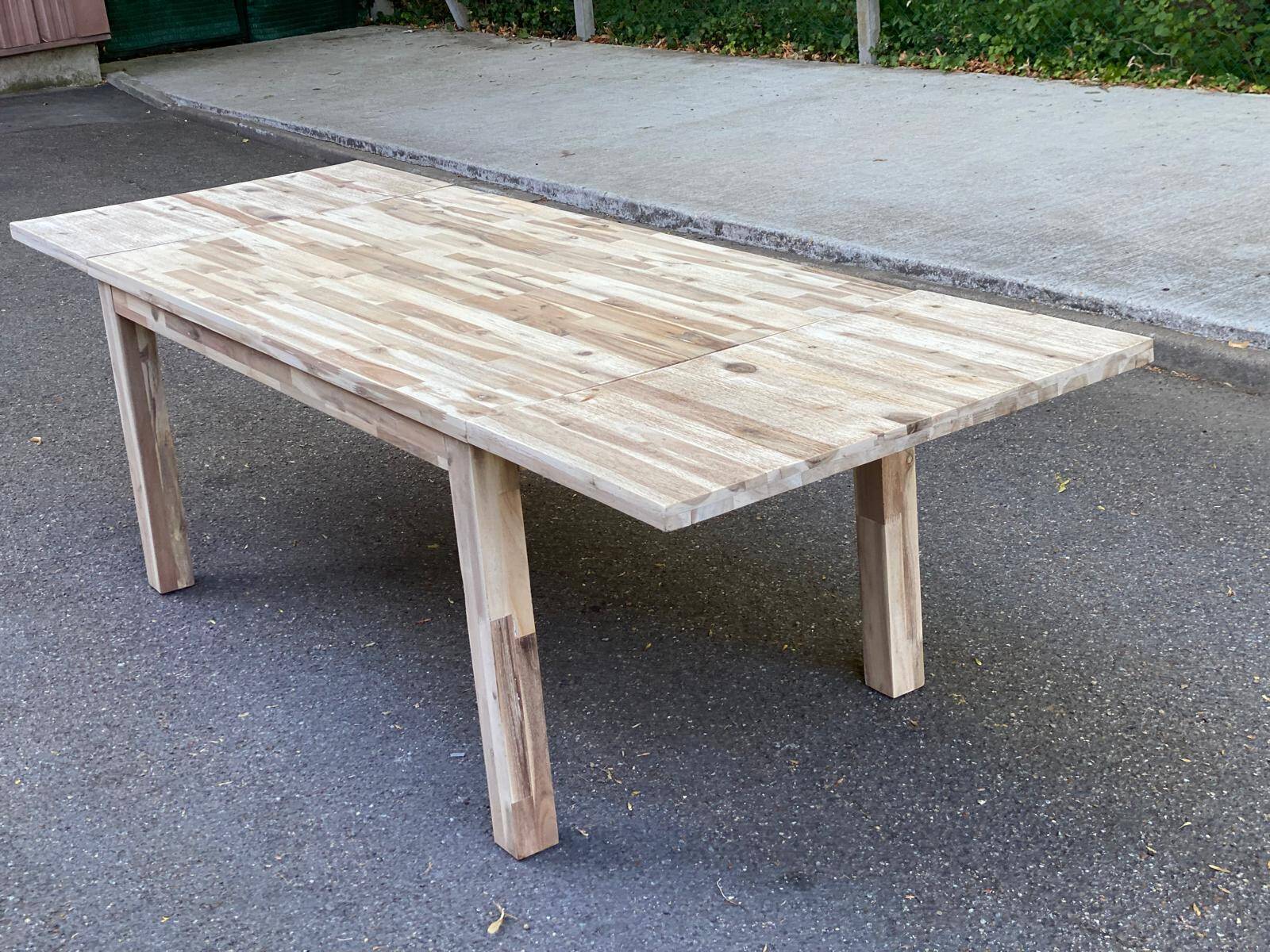 Large extendable Scandinavian dining table made of stripped solid acacia 160-26