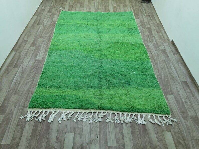 Handmade pure wool Moroccan rug, green, size 1.5/2.5 m.