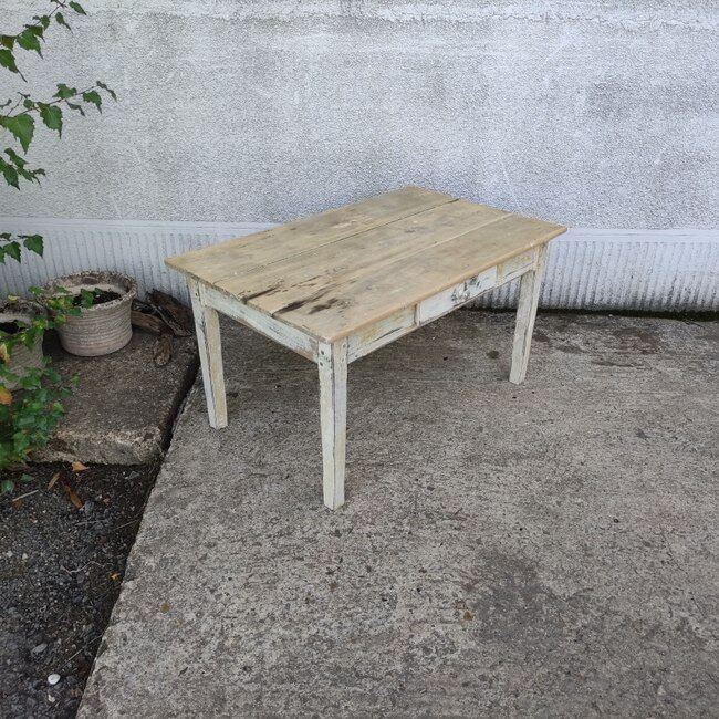 Coffee farm table
