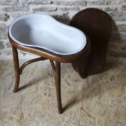 Bidet en bois courbé et métal émaillé