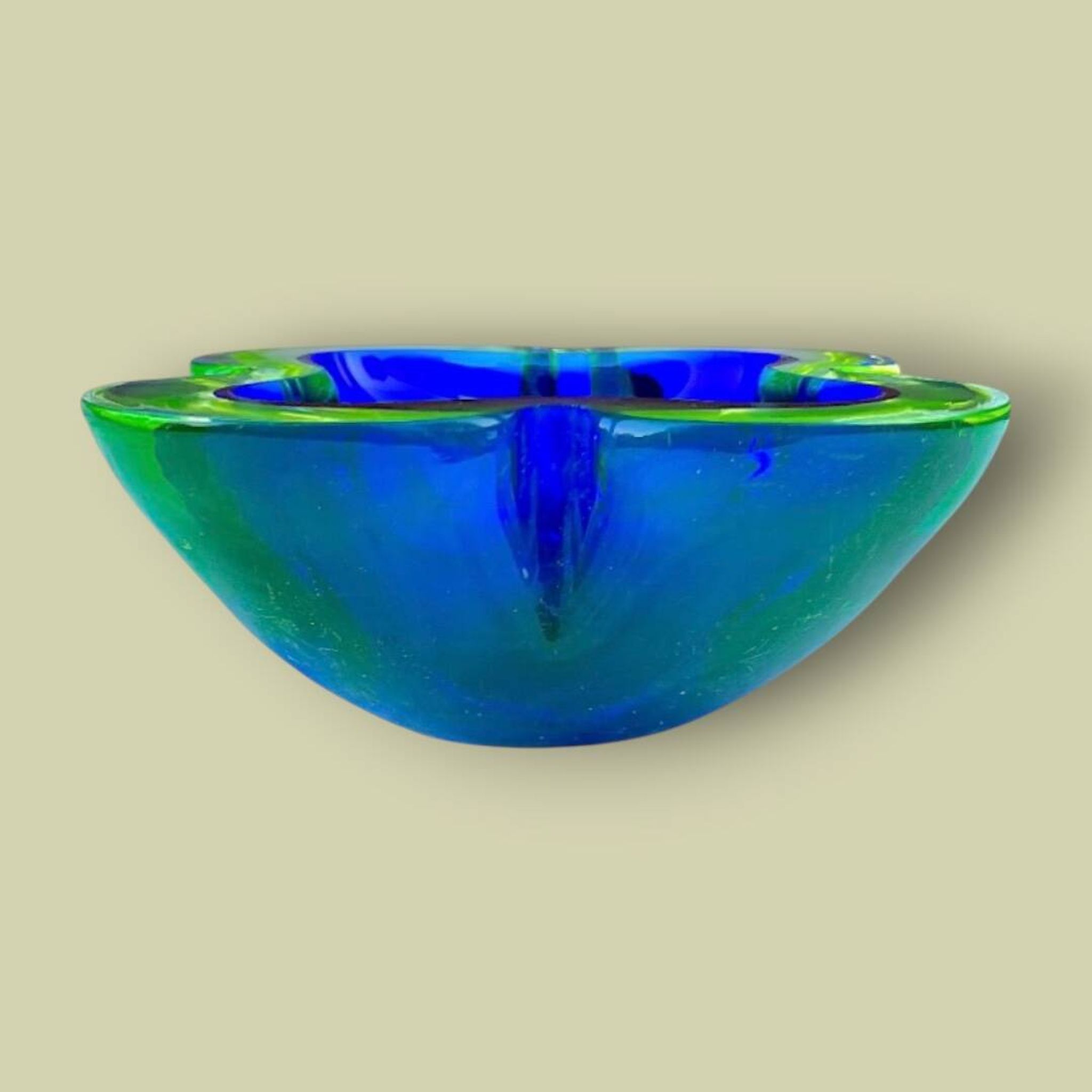 Ashtray or glass pocket tray in blue and green sommerso, Murano, 1960s