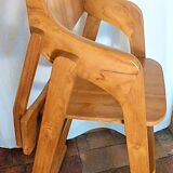 High chair for sturdy and very handy children