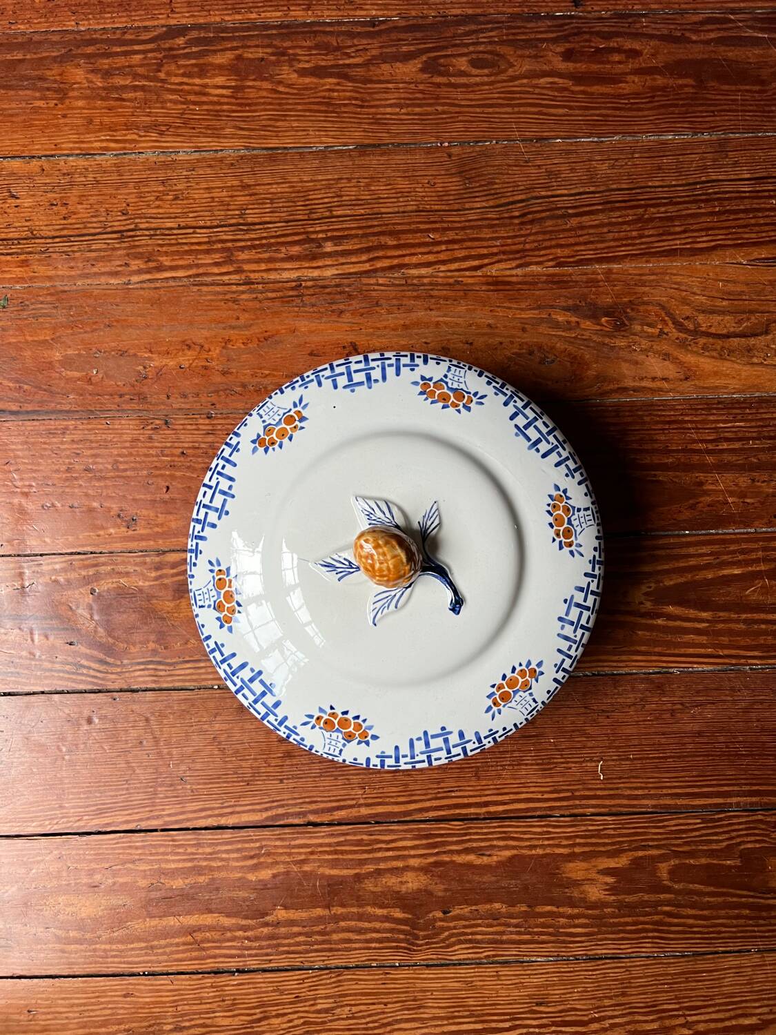 Saint Amand art deco vegetable soup tureen