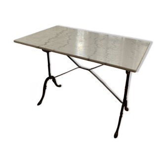 White marble bistro table