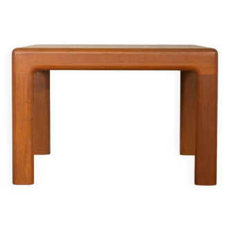 Glostrup Møbelfabrik | Grete Jalk – Square teak table, 1960s