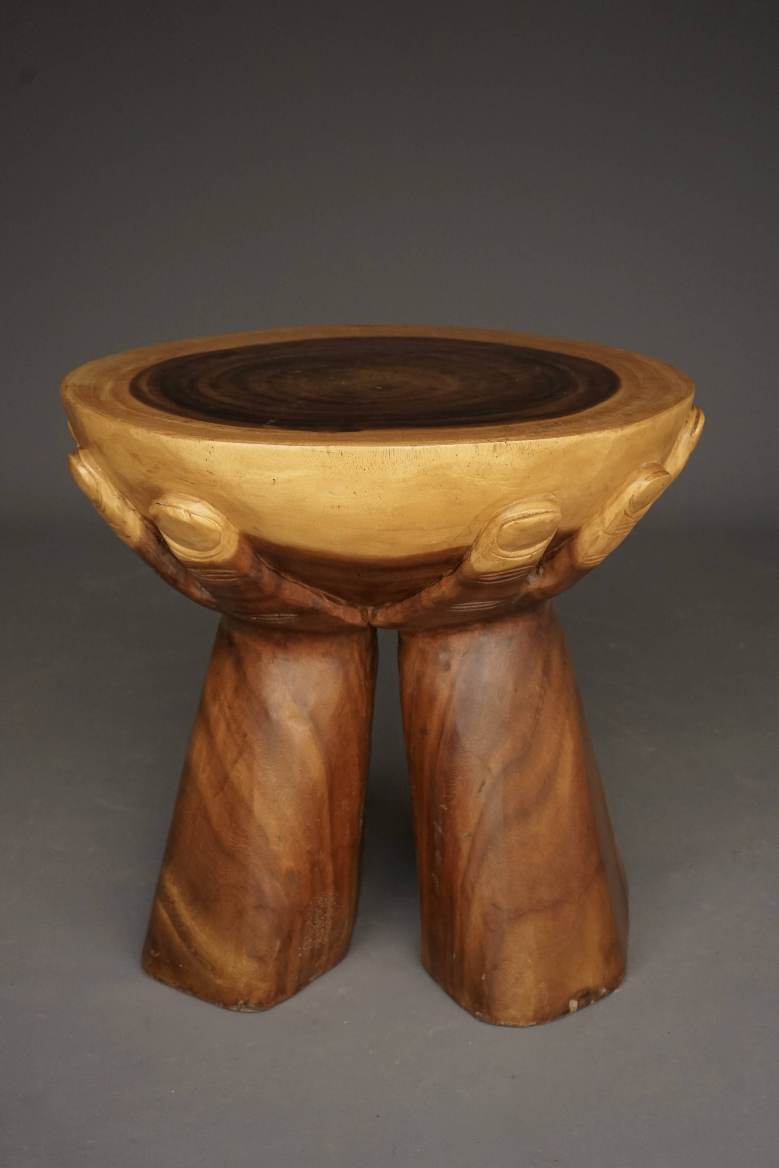 Table à manger vintage en bois massif. Années 1970