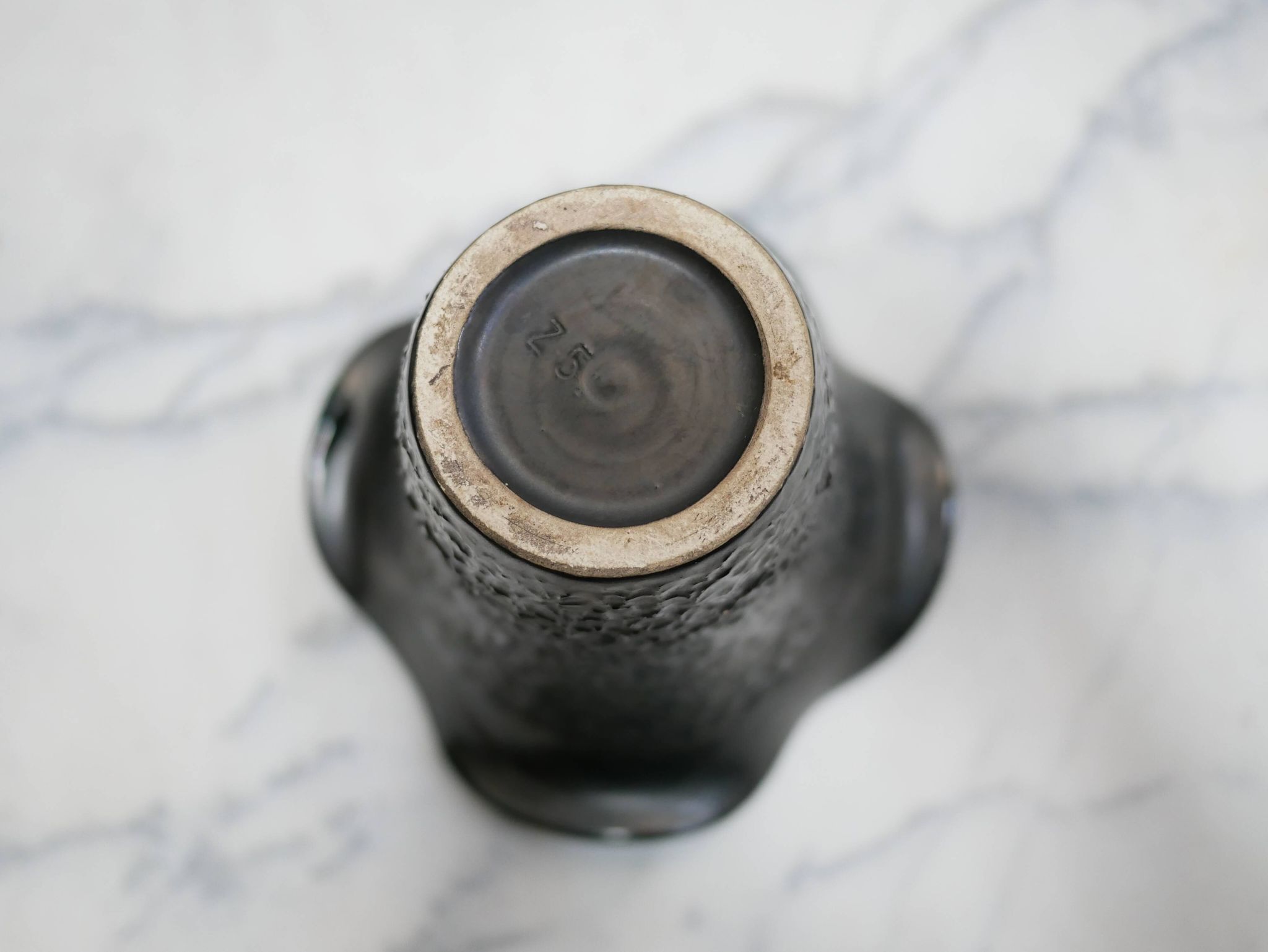 Vase corolle vintage en céramique